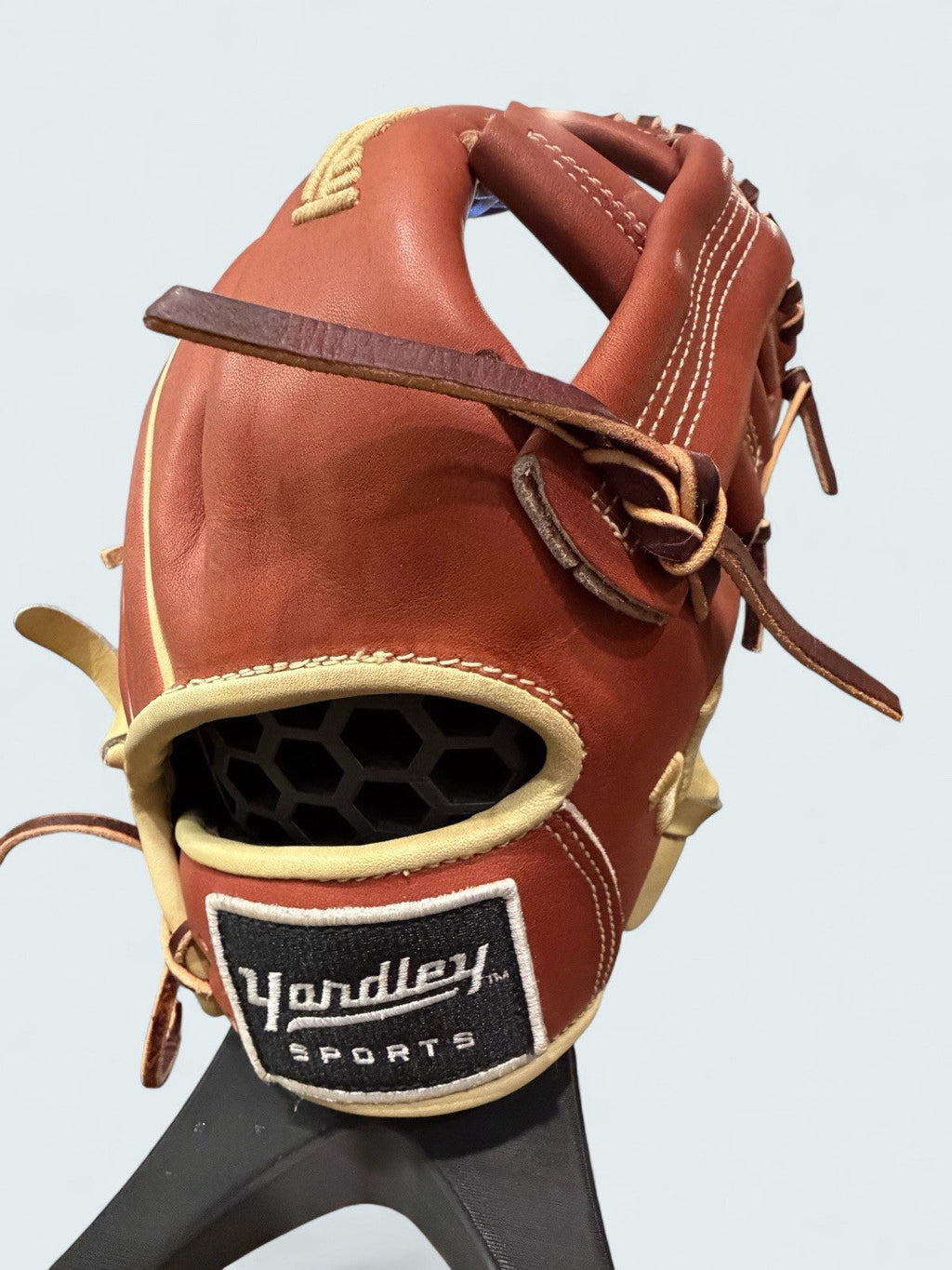 Yardley Y2 Maven Steer 11.5” I-Web Infield Glove – RHT